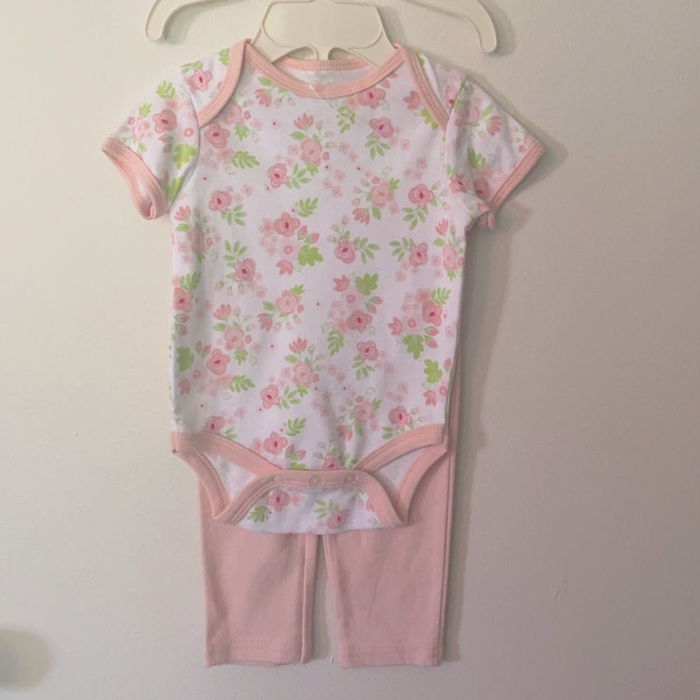 Chick Pea Never worn floral Onesie and pink bottom